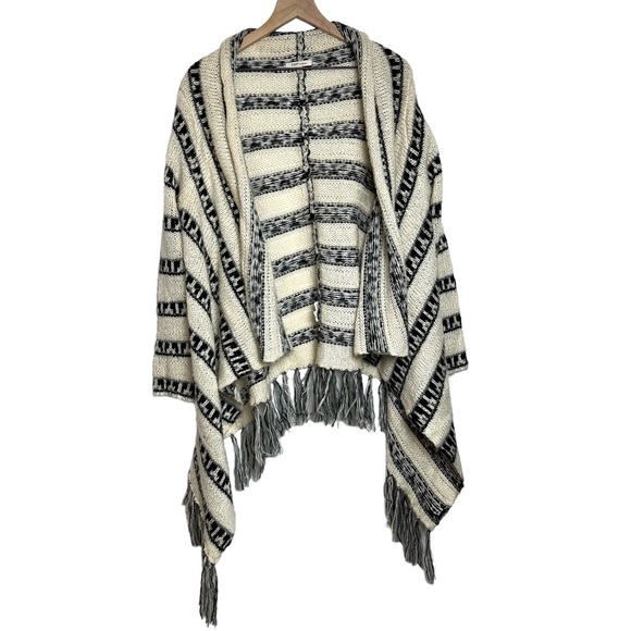 Cozy Casual Sweaters - Cozy Casual Knit Sweater Womens Small Long Sleeve Waterfall Tassel Black White